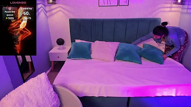 tiffani  love online show from 02/27/25, 12:34