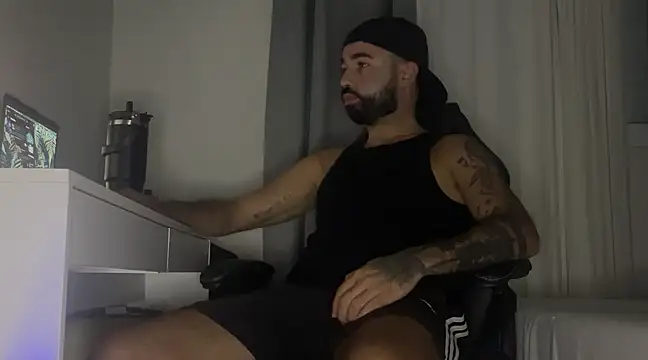 MiloCtc online show from 02/18/25, 03:21