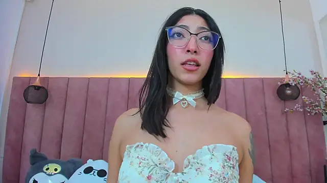 MarianaBranzz online show from 02/25/25, 01:06