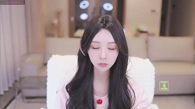 Snapshot of JayPope chatting on 10/08/25, 02:14 JayPope online show from 10/08/25, 02:14