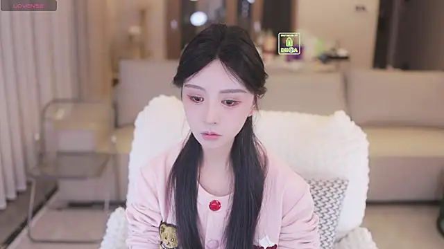 Snapshot of JayPope chatting on 11/11/25, 01:11 JayPope online show from 11/11/25, 01:11