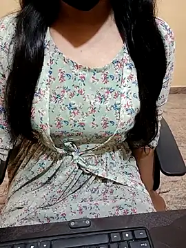 Nithya 05 online show from 10/30/25, 05:09