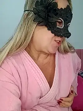 Snapshot of titiasexy chatting on 07/17/26, 12:56 titiasexy online show from 07/17/26, 12:56