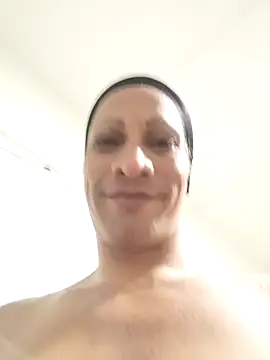 Snapshot of Candy-love87 chatting on 01/11/25, 04:03 Candy-love87 online show from 01/11/25, 04:03