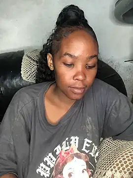 Snapshot of Nicole_Liam_ chatting on 03/11/26, 08:04 Nicole Liam online show from 03/11/26, 08:04