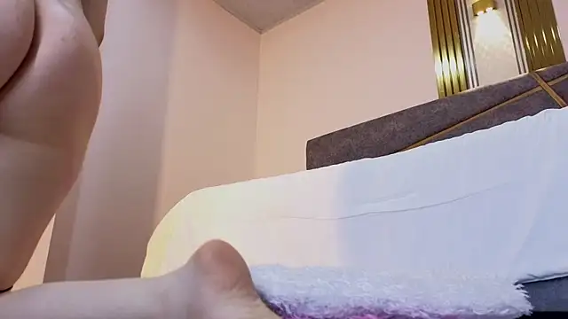 Snapshot of Emmaa_Blonde chatting on 03/03/25, 05:39 Emmaa Blonde online show from 03/03/25, 05:39