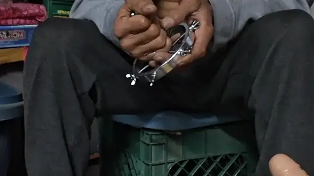 Snapshot of me_myself_I_69 chatting on 12/20/25, 09:49 me myself I 69 online show from 12/20/25, 09:49