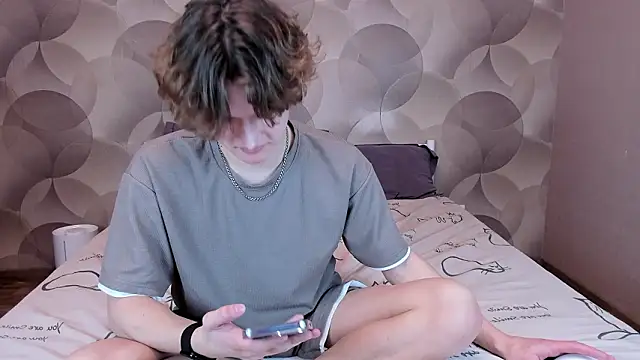 Ian Flor online show from 03/22/26, 04:10