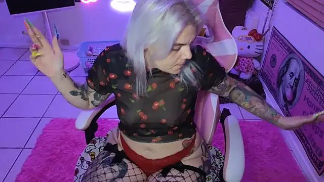 CherryBombBomb online show from 01/31/25, 05:51