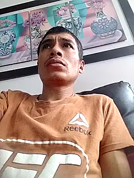 Snapshot of 008Alexan chatting on 02/04/25, 07:44 008Alexan online show from 02/04/25, 07:44