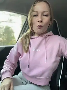 LavenderHot online show from 10/18/25, 01:41