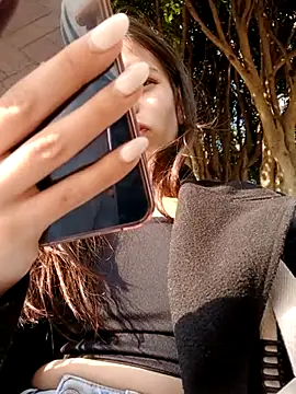 Snapshot of Violeta_12- chatting on 12/14/24, 09:02 Violeta 12- online show from 12/14/24, 09:02