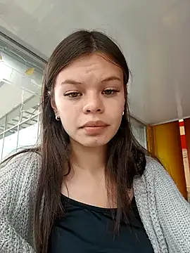 Snapshot of Violeta_12- chatting on 12/28/24, 06:40 Violeta 12- online show from 12/28/24, 06:40