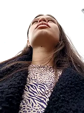 Snapshot of Violeta_12- chatting on 01/04/25, 04:11 Violeta 12- online show from 01/04/25, 04:11