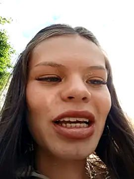 Snapshot of Violeta_12- chatting on 01/29/25, 01:17 Violeta 12- online show from 01/29/25, 01:17