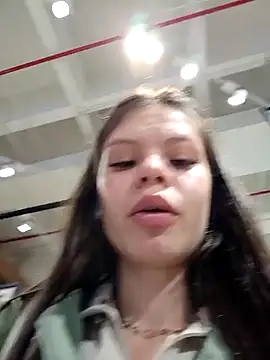 Snapshot of Violeta_12- chatting on 01/29/25, 04:19 Violeta 12- online show from 01/29/25, 04:19