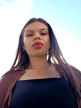 Snapshot of Violeta_12- chatting on 02/06/25, 01:32 Violeta 12- online show from 02/06/25, 01:32