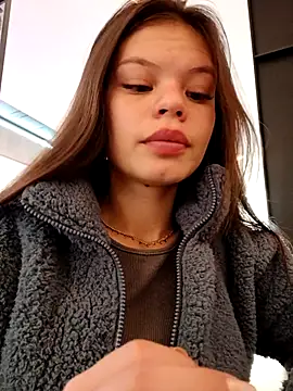 Snapshot of Violeta_12- chatting on 02/20/25, 05:51 Violeta 12- online show from 02/20/25, 05:51