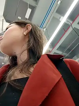 Snapshot of Violeta_12- chatting on 03/13/25, 04:01 Violeta 12- online show from 03/13/25, 04:01