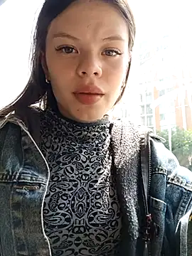 Snapshot of Violeta_12- chatting on 03/15/25, 03:27 Violeta 12- online show from 03/15/25, 03:27