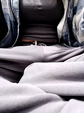 Snapshot of Violeta_12- chatting on 09/25/25, 06:00 Violeta 12- online show from 09/25/25, 06:00