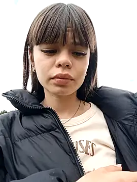 Snapshot of Violeta_12- chatting on 10/01/25, 07:31 Violeta 12- online show from 10/01/25, 07:31