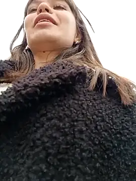 Snapshot of Violeta_12- chatting on 10/03/25, 05:43 Violeta 12- online show from 10/03/25, 05:43