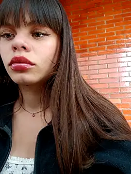 Snapshot of Violeta_12- chatting on 10/06/25, 06:16 Violeta 12- online show from 10/06/25, 06:16