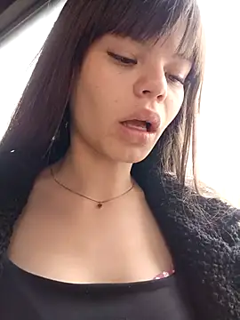 Snapshot of Violeta_12- chatting on 10/08/25, 05:21 Violeta 12- online show from 10/08/25, 05:21