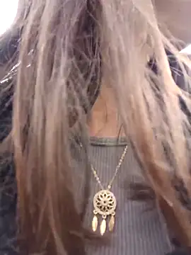 Snapshot of Violeta_12- chatting on 10/24/25, 08:49 Violeta 12- online show from 10/24/25, 08:49