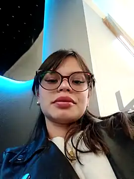 Snapshot of Violeta_12- chatting on 10/29/25, 06:42 Violeta 12- online show from 10/29/25, 06:42