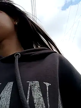 Snapshot of Violeta_12- chatting on 11/30/25, 06:23 Violeta 12- online show from 11/30/25, 06:23