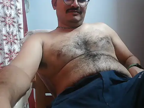 naughtymike0007 online show from 03/26/26, 02:22