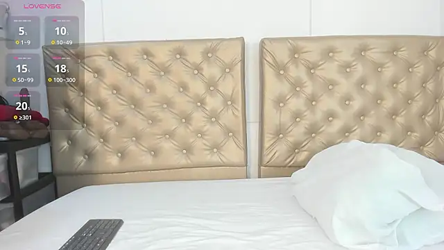 Snapshot of Alessiiaa_ chatting on 02/14/26, 03:53 Alessiiaa online show from 02/14/26, 03:53