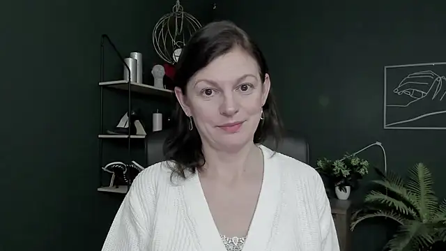 VivianWILD online show from 03/23/26, 06:50