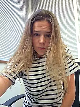 lucie mehott online show from 07/28/26, 11:17