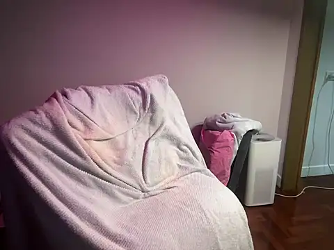 cloudboy kk8 online show from 01/08/25, 04:54