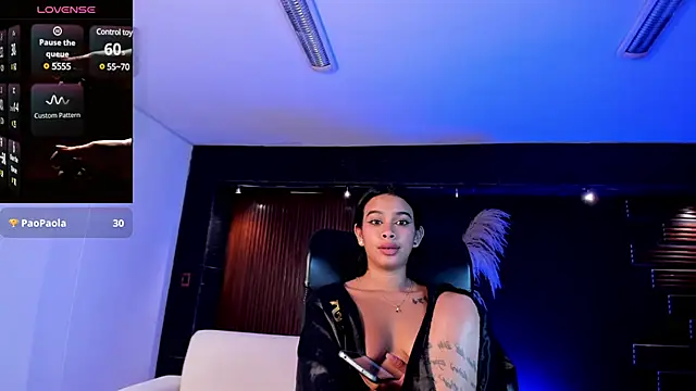Snapshot of saracorraless chatting on 03/12/25, 12:53 saracorraless online show from 03/12/25, 12:53