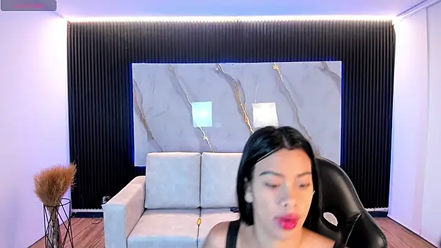 Snapshot of saracorraless chatting on 09/28/25, 11:37 saracorraless online show from 09/28/25, 11:37
