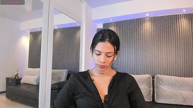 Snapshot of saracorraless chatting on 10/03/25, 10:56 saracorraless online show from 10/03/25, 10:56