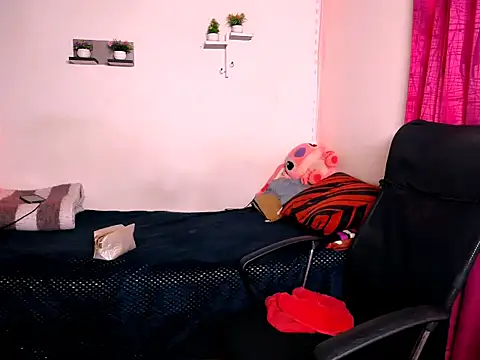 Snapshot of Verushka_Stanford chatting on 03/27/26, 12:27 Verushka Stanford online show from 03/27/26, 12:27