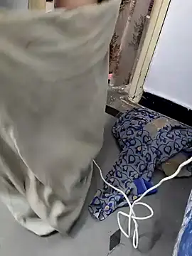 Januhot18 online show from 12/13/24, 12:39