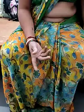 Januhot18 online show from 12/17/24, 04:01