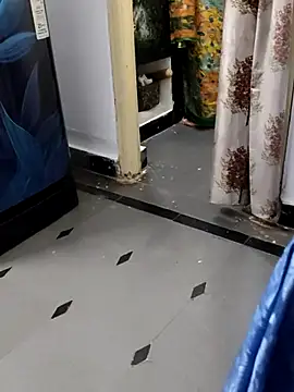 Januhot18 online show from 12/17/24, 07:07