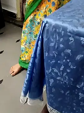 Januhot18 online show from 12/17/24, 10:12