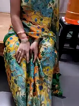 Januhot18 online show from 12/17/24, 01:16