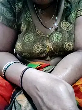 Januhot18 online show from 01/05/25, 04:04