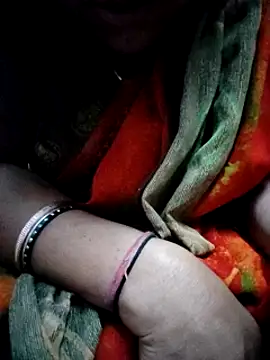 Januhot18 online show from 01/05/25, 07:39