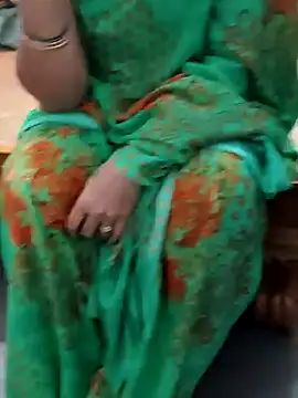 Januhot18 online show from 01/06/25, 04:34