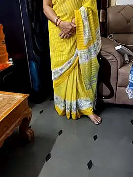 Januhot18 online show from 02/18/25, 09:54